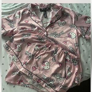 F21 Hello kitty PJ set M